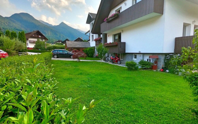 Apartments Green Paradise D&S