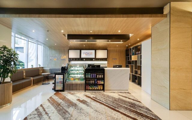 FOX Lite Hotel Grogol Jakarta