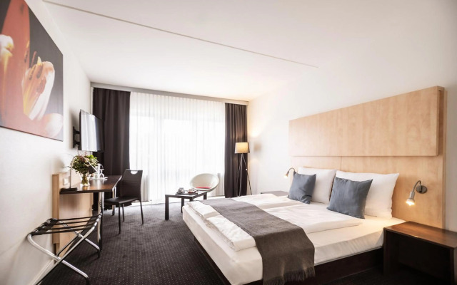Good Morning + Bad Oldesloe Hotel