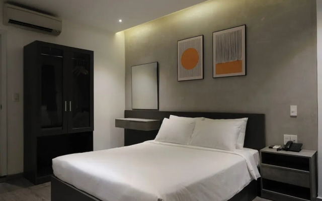 Nicecy Hotel - 218 Le Thanh Ton Street