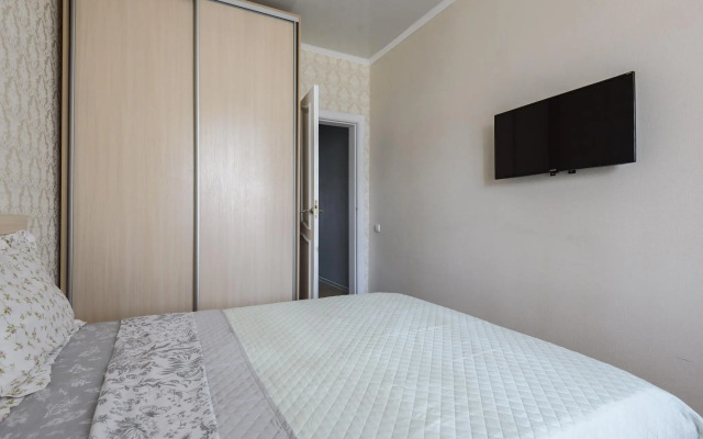 Apartments on Levo-Bulachnaya street 50