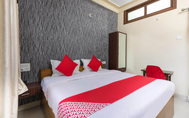 Hotel Girnar