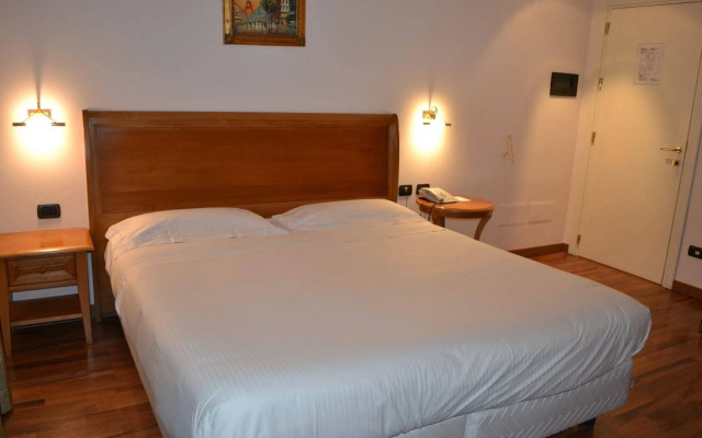Hotel Tricolore