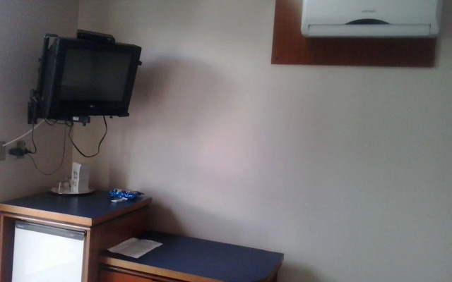 Oft Plaza Oeste Hotel