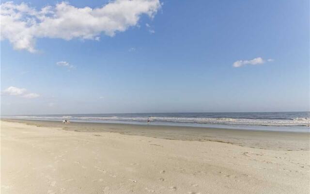 Barrington Court 417 - One Bedroom Condo