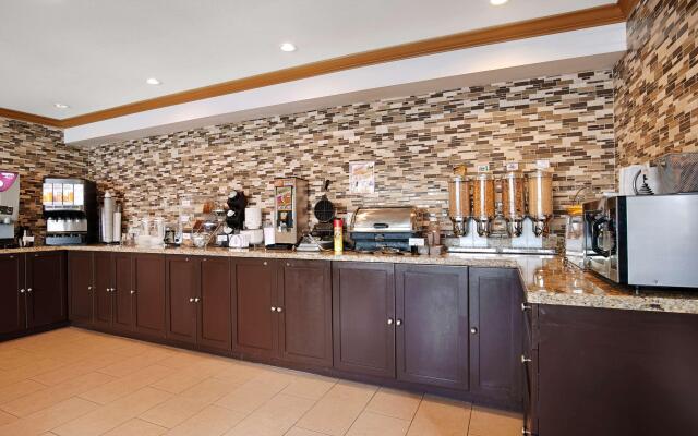 Best Western Maple Ridge Hotel