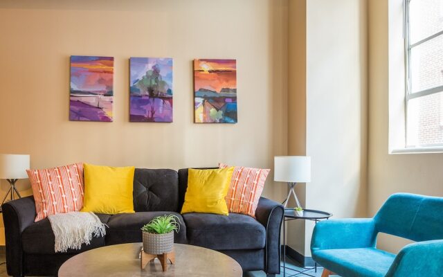 Downtown Jacksonville Apts by Frontdesk