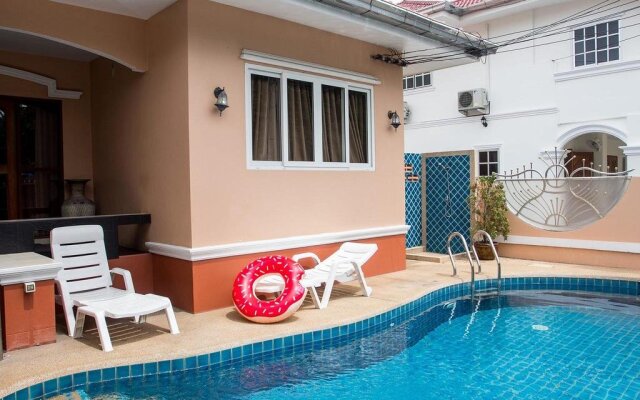 I-Rin Poolvilla