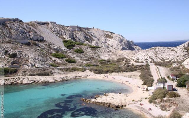 Location studio mer, ile du Frioul, Marseille