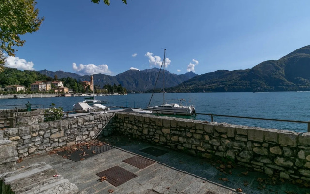 A Due Passi dal Lago