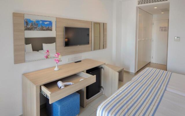 Nissiana Hotel & Bungalows