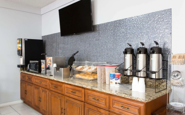 Knights Inn Plant City