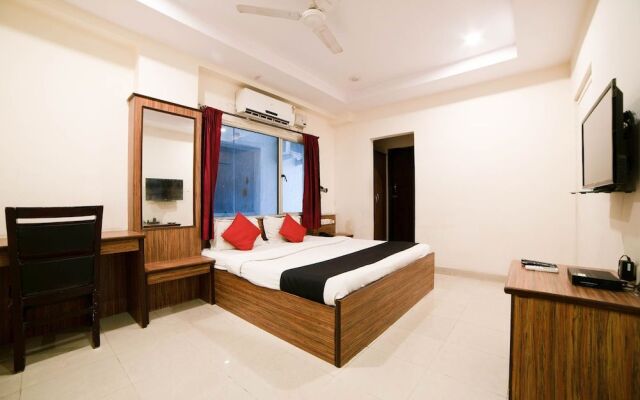 Capital O 45597 Hotel Riya Grand