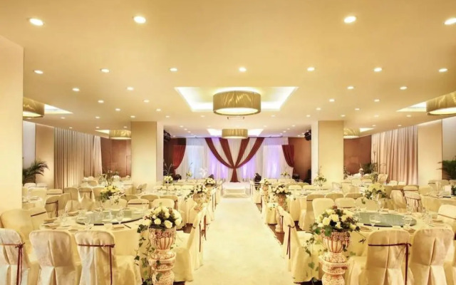Howard Johnson By Wyndham Parkland Hotel Dalian