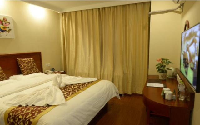 GreenTree Inn Tai’an East Railway Station Caiyuan Street Express Hotel – Guest Rooms – Taian