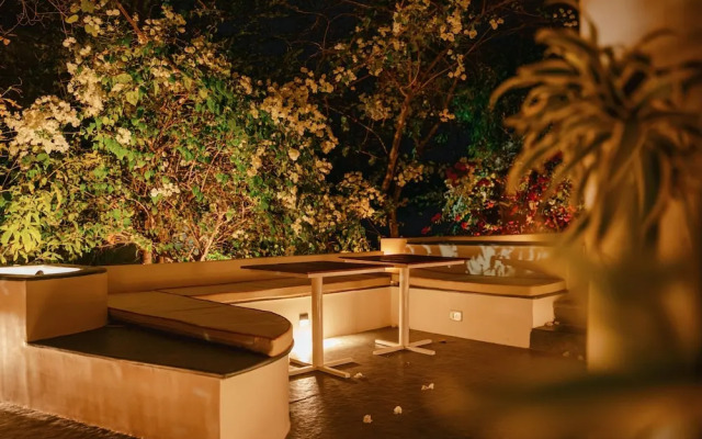 Devraj Villa-A Luxury Homestay with Pool