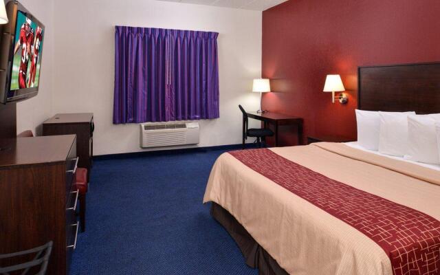 Red Roof Inn Sandusky - Milan