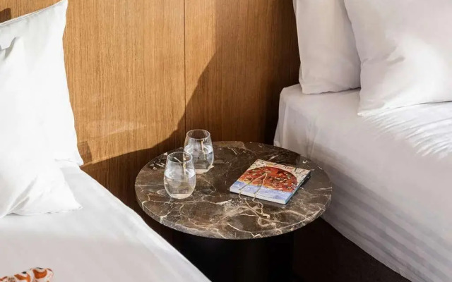 The Adnate Perth - Art Series