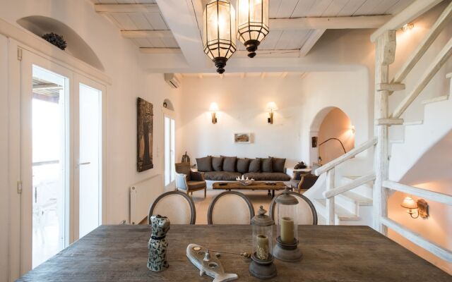 Beautiful Villa at Panormos