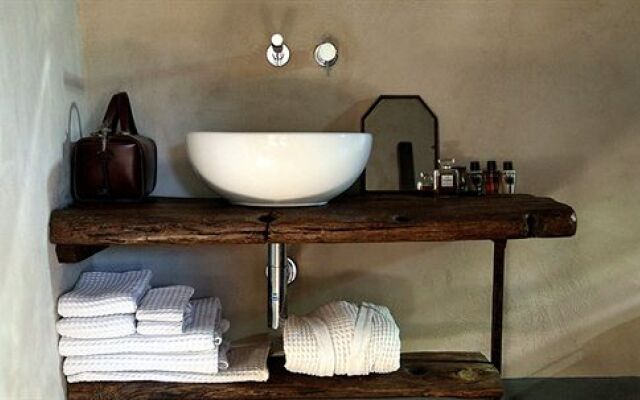 Follonico 4 Suite B&B