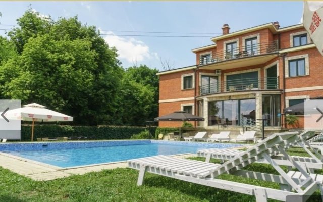 Belgrade Hills Villa and Suites
