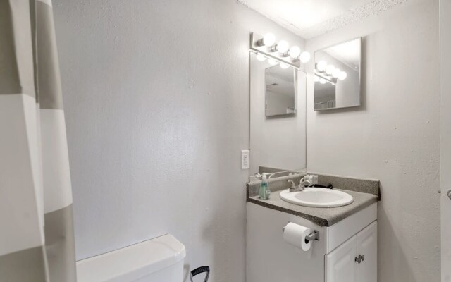 Relaxing 1BR Getaway in Heart of Midland