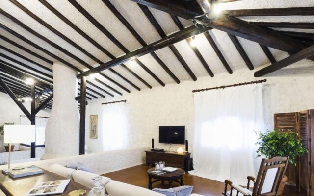 Exclusive seafront villa with private pool-VILLA LUNA BLU