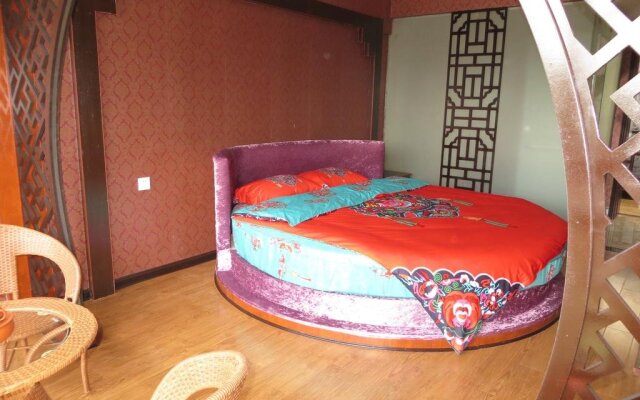 Fenghuang Ruyi Hostel