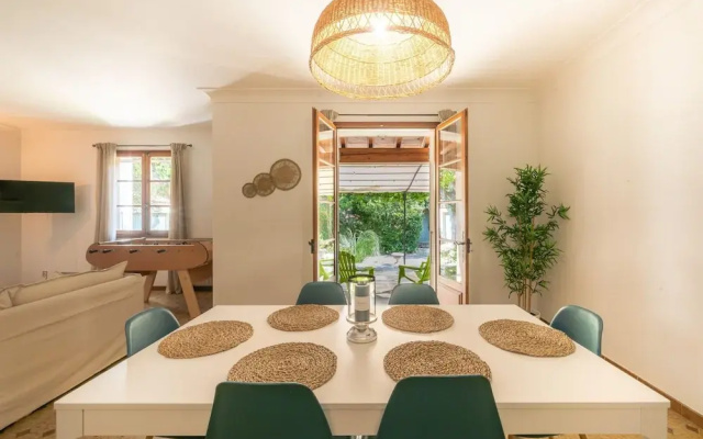 Mas Lou Pitchoun Exceptional Villa Between the Alpilles and Avignon