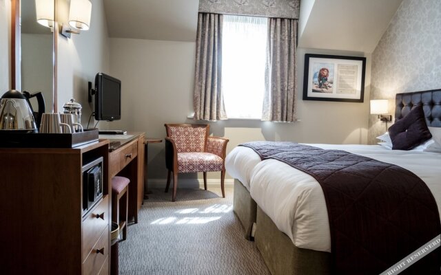 Red Lion Hotel, Hillingdon