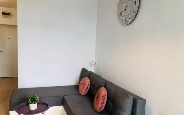 Modern and New Flat in a new Building Vivalia V4-5