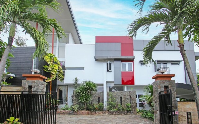 Super OYO Capital O 91665 D'prof Exclusive Guesthouse