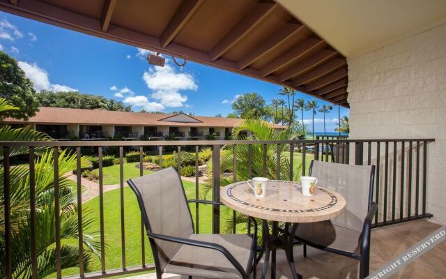Waiohuli Beach Hale Ocean View Condos with Parking