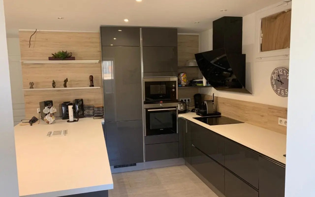 meublé au calme à 1 minute de la plage