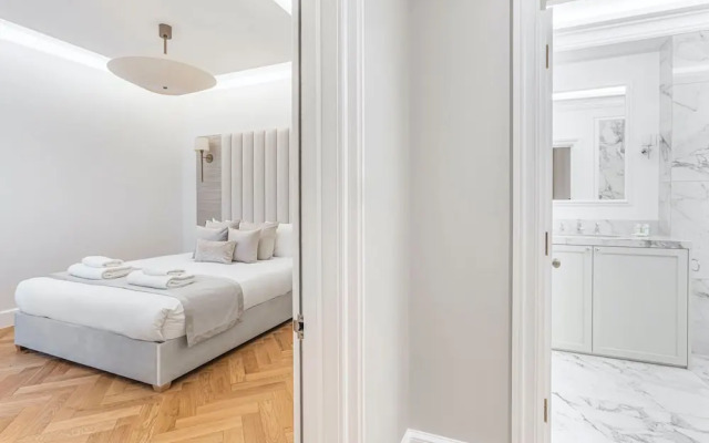Wimpole Mews - 4 Bedroom Apartment