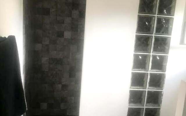 Studio in Lançon-provence, With Shared Pool, Furnished Garden and Wifi