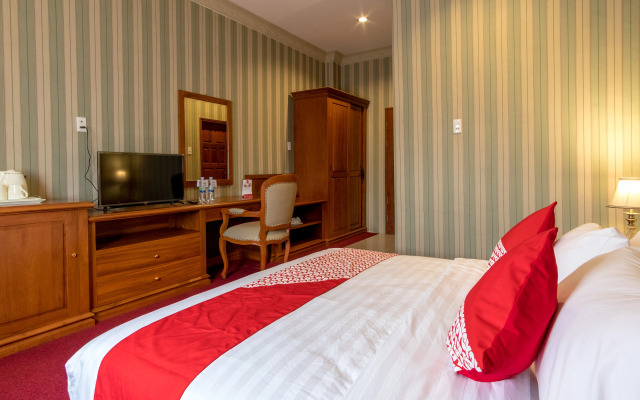 Super OYO Capital O 293 Mutiara Hijau Suites Syariah