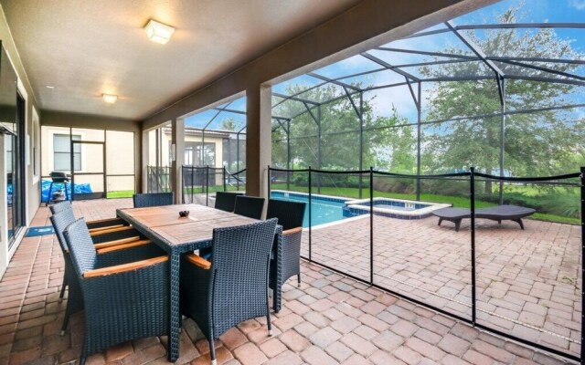 140mvd 9 Bedroom Villa