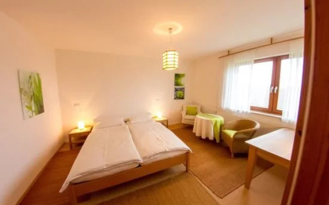 BioWeingut & Landhotel Gänz