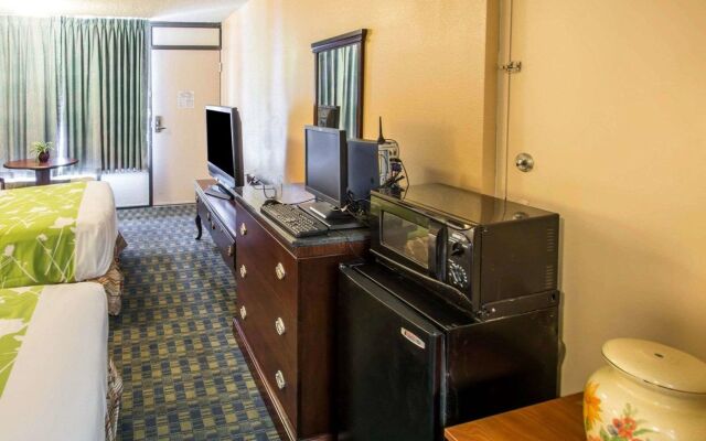 Quality Inn Kissimmee West - Lake Buena Vista South