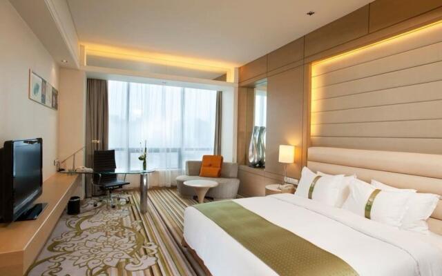 Holiday Inn Riverside