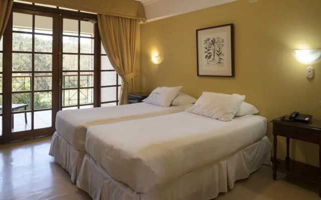 Hotel y Cabañas Huallilemu Sur- Caja Los Andes