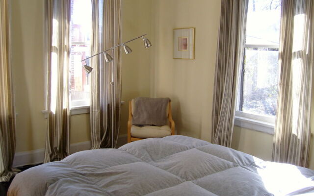 Hopkins Park Bed and Breakfast