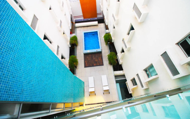 Nû Hotel