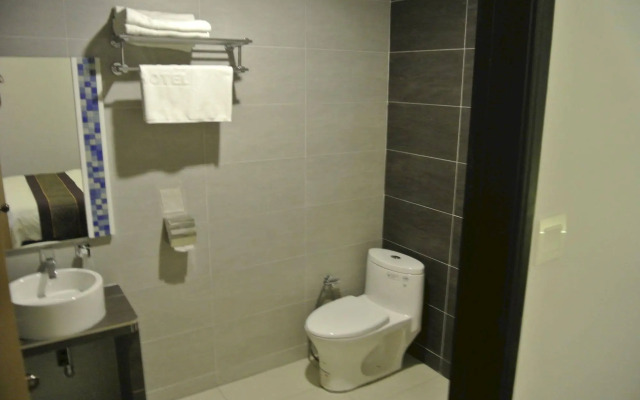 Super 8 Hotel @ Bayan Baru