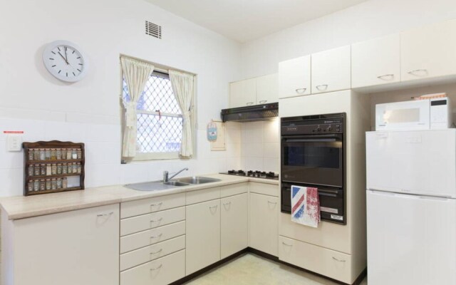 Broadway Apartments