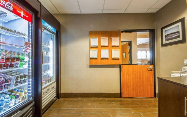 Comfort Suites Redding - Shasta Lake