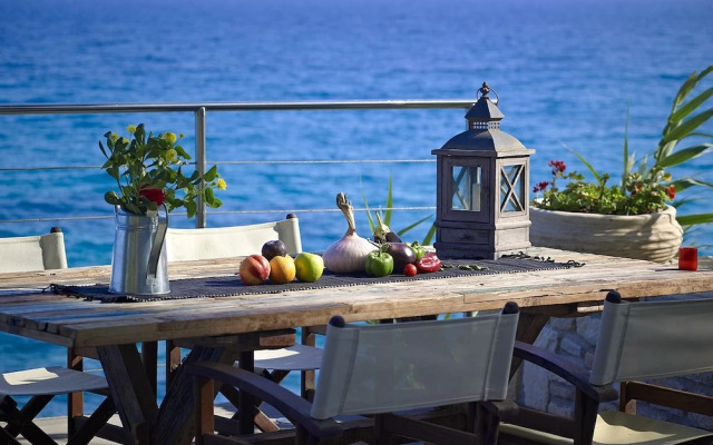 Paradisso Beach Villas