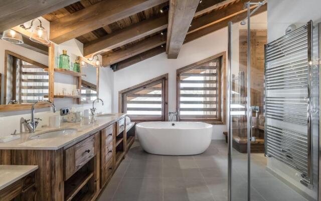 Chalet Courchevel 1650, 6 pièces, 10 personnes - FR-1-563-89