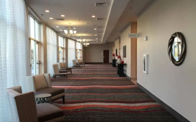 Holiday Inn Hotel & Suites Lafayette North